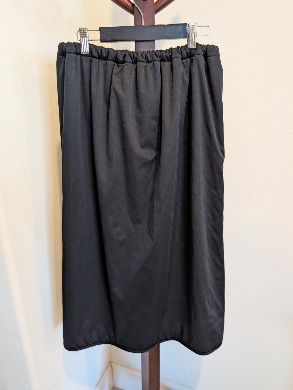 Bamboo Lined Black Spa-Style Towel Wrap - Picture 9 of 11
